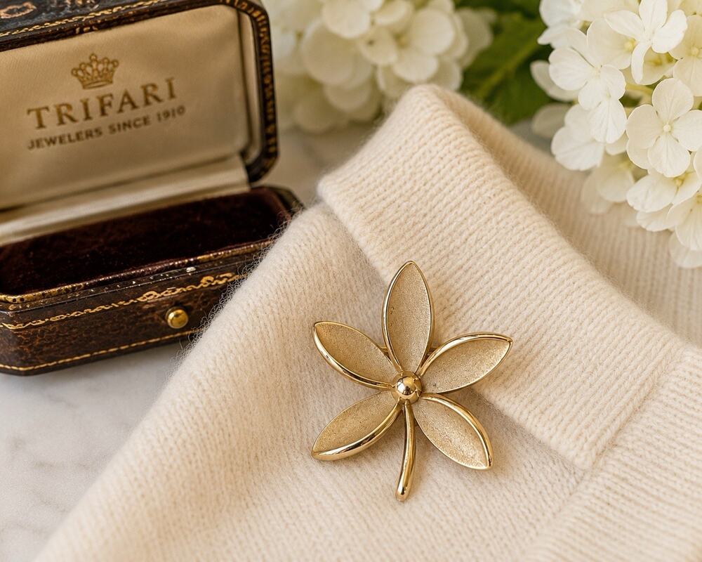 Signed Trifari Gold Tone Flower Brooch Pin Brushed Finish Floral Vintage